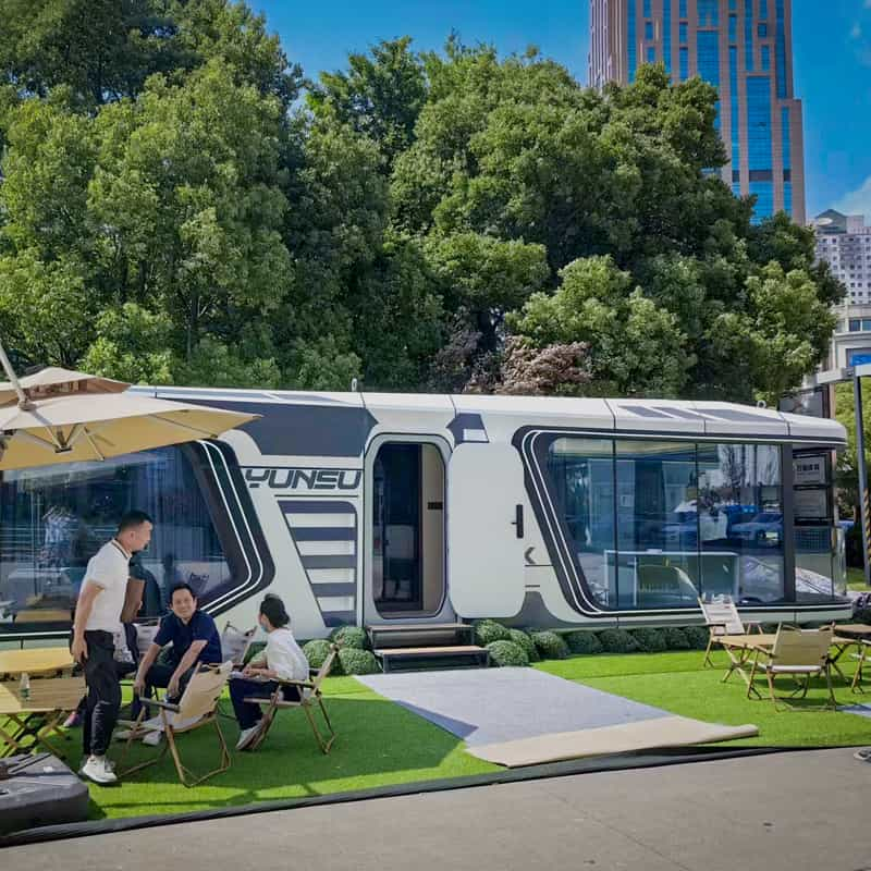 Capsule Houses: Revolutionizing Urban Living